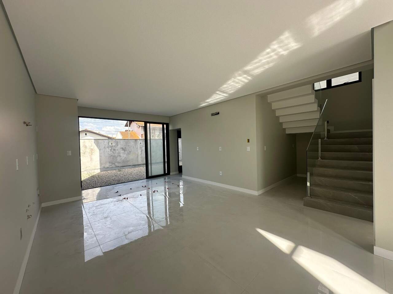 Casa à venda no Jaraguá Esquerdo: Sala jantar e cozinha