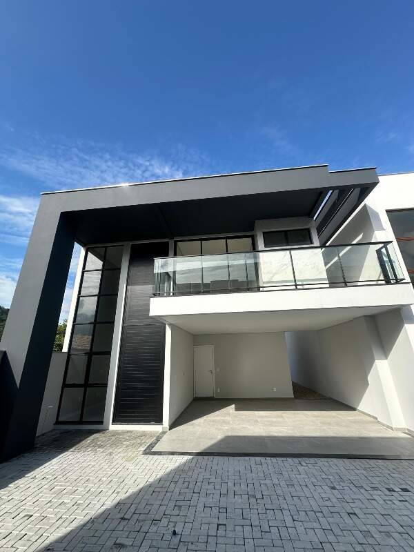 Casa à venda no Jaraguá Esquerdo: 