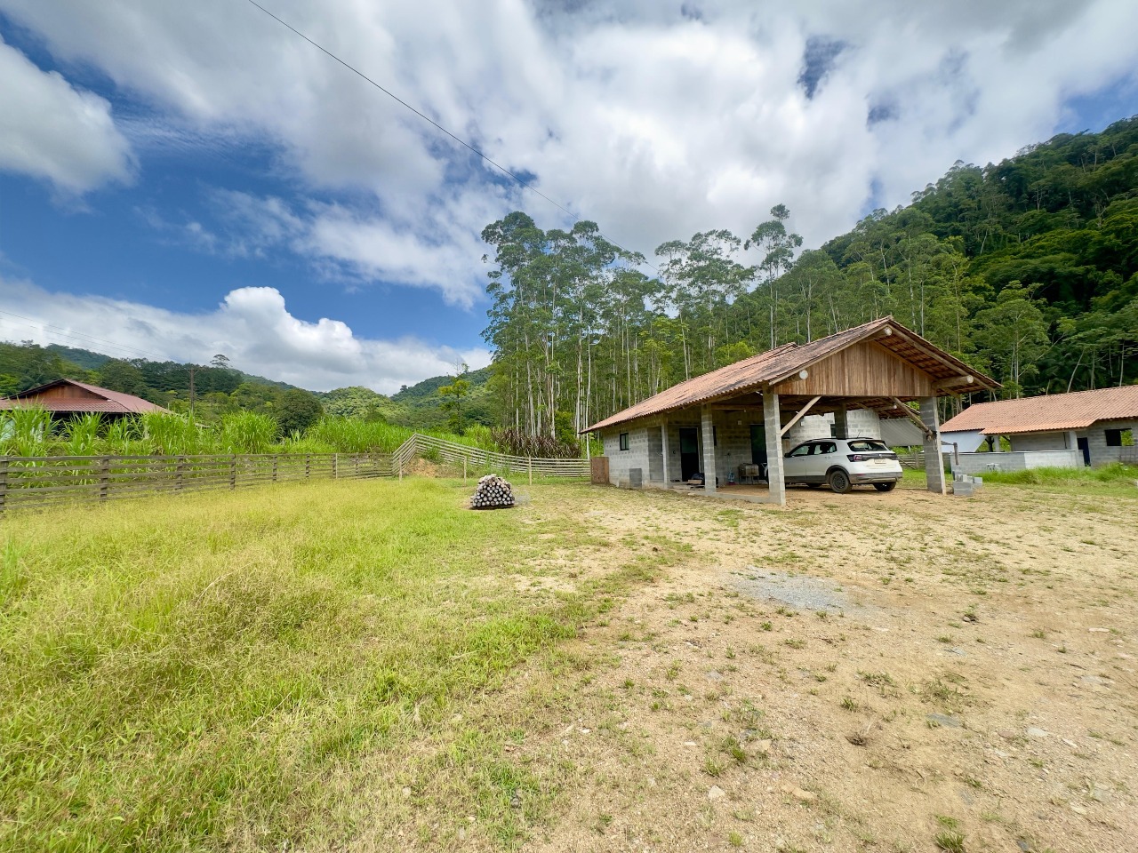 Sitio/Chácara à venda no Rio da Luz: Área edificável totalmente plana
