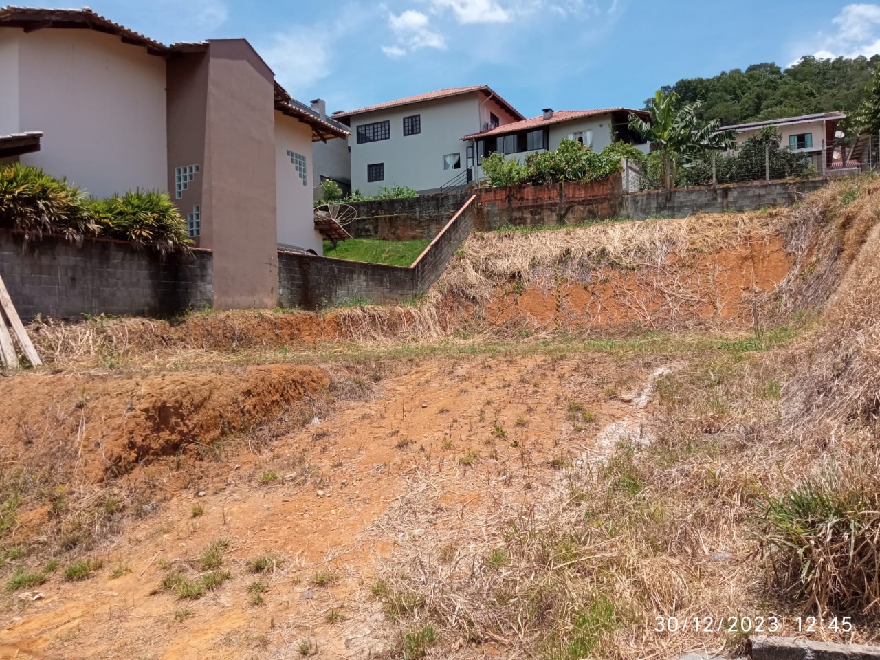 Terreno à venda no Barra do Rio Molha: 