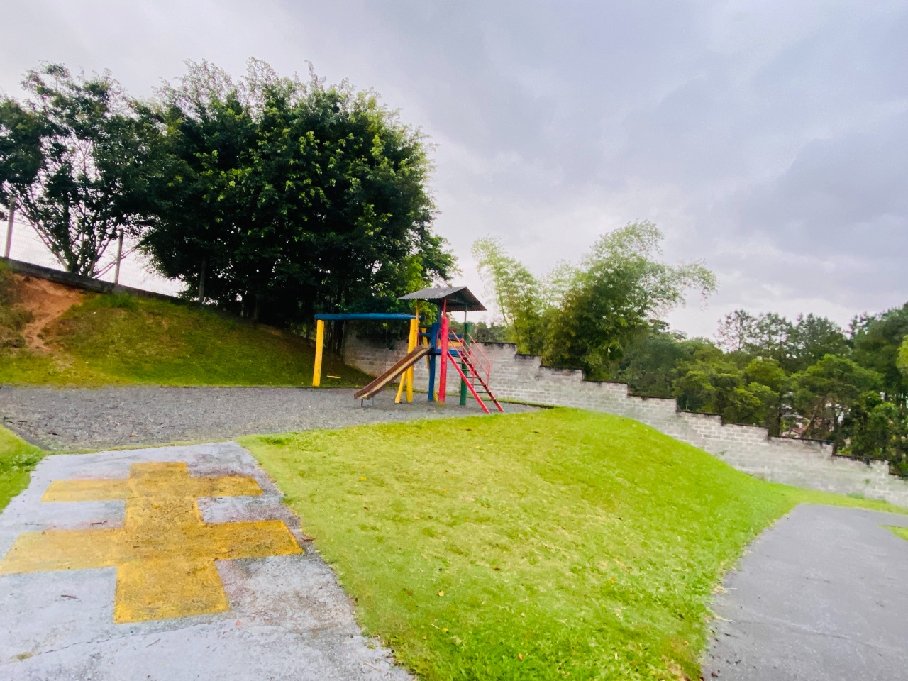 Apartamento à venda no Jaraguá Esquerdo: 