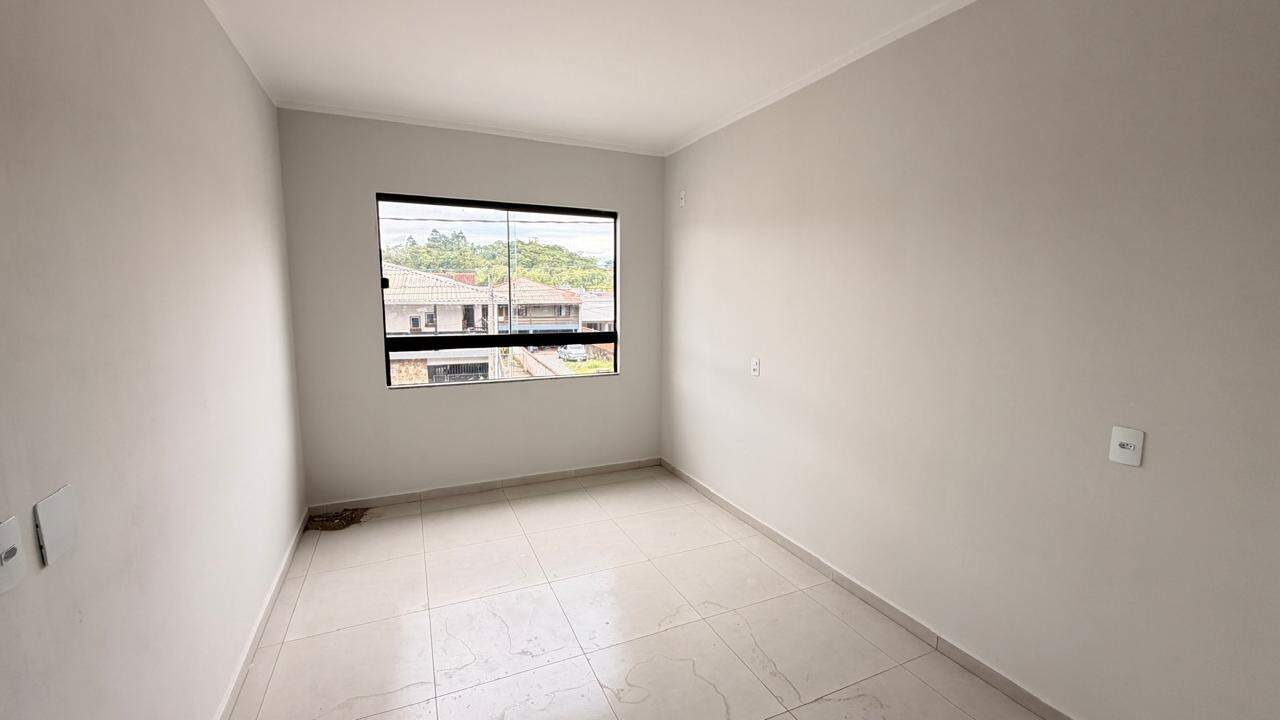  Geminado à venda no Ilha da Figueira: 