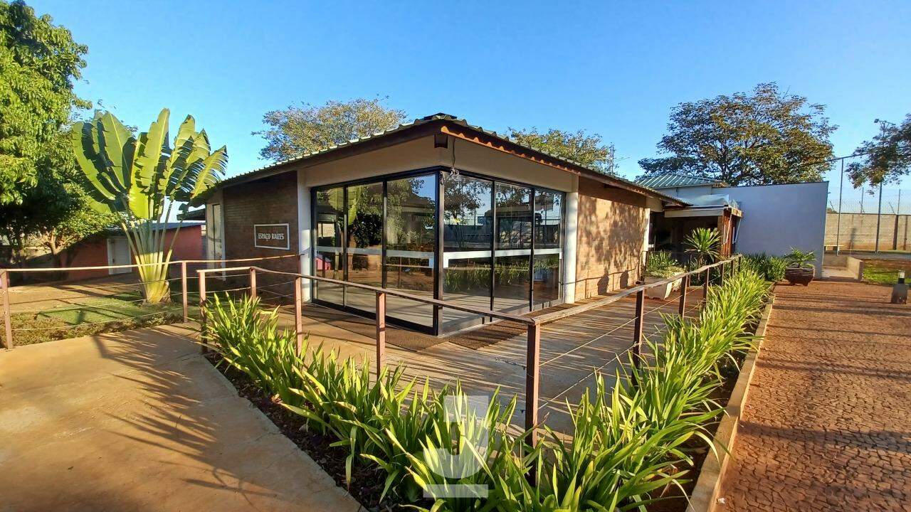 Casa de Condomínio à venda com 4 quartos, 250m² - Foto 16