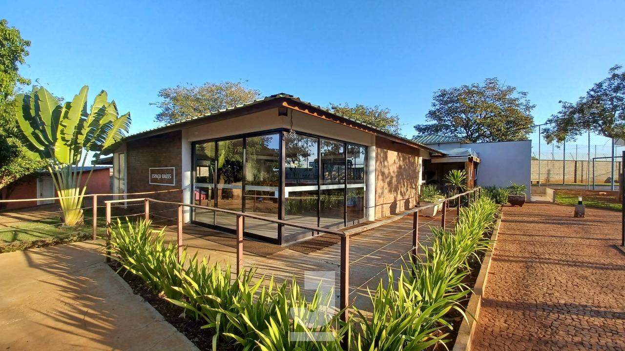 Casa de Condomínio à venda com 4 quartos, 250m² - Foto 28