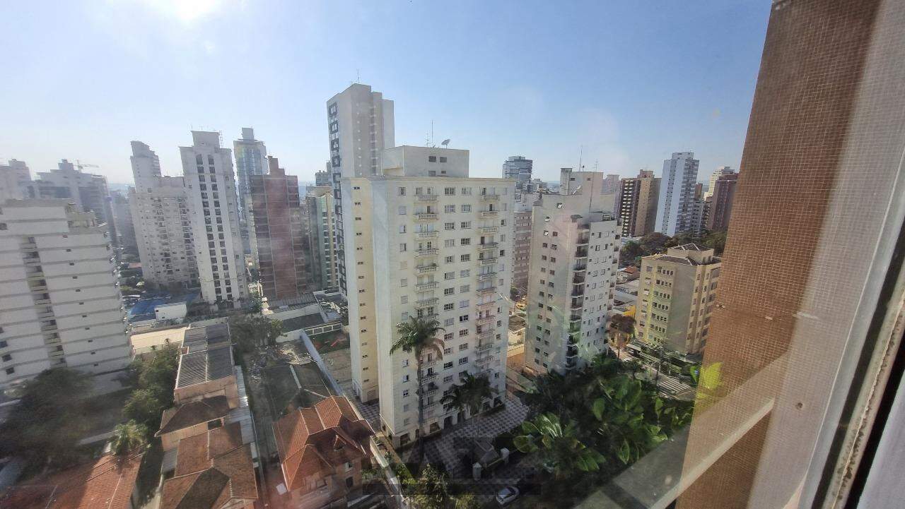 Apartamento para alugar com 3 quartos, 180m² - Foto 31