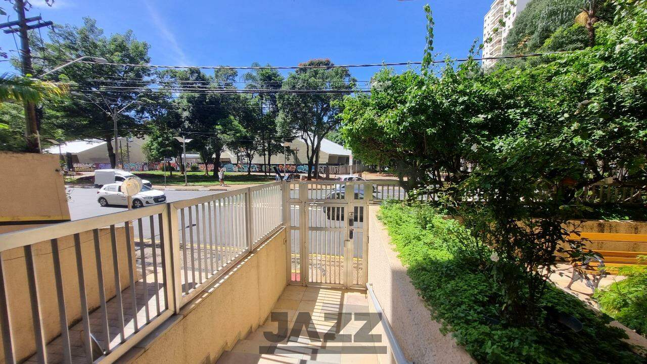 Apartamento para alugar com 4 quartos, 189m² - Foto 35
