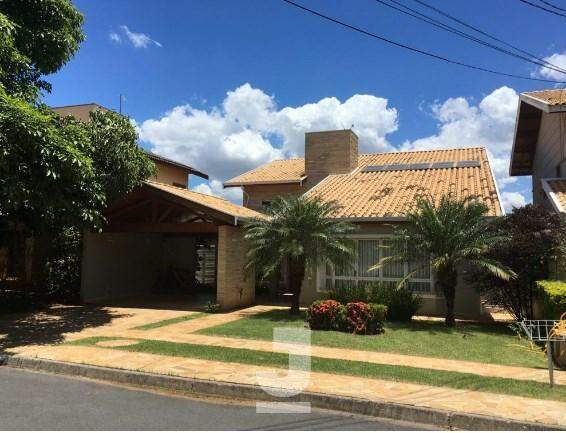 Casa de Condomínio à venda com 3 quartos, 323m² - Foto 1