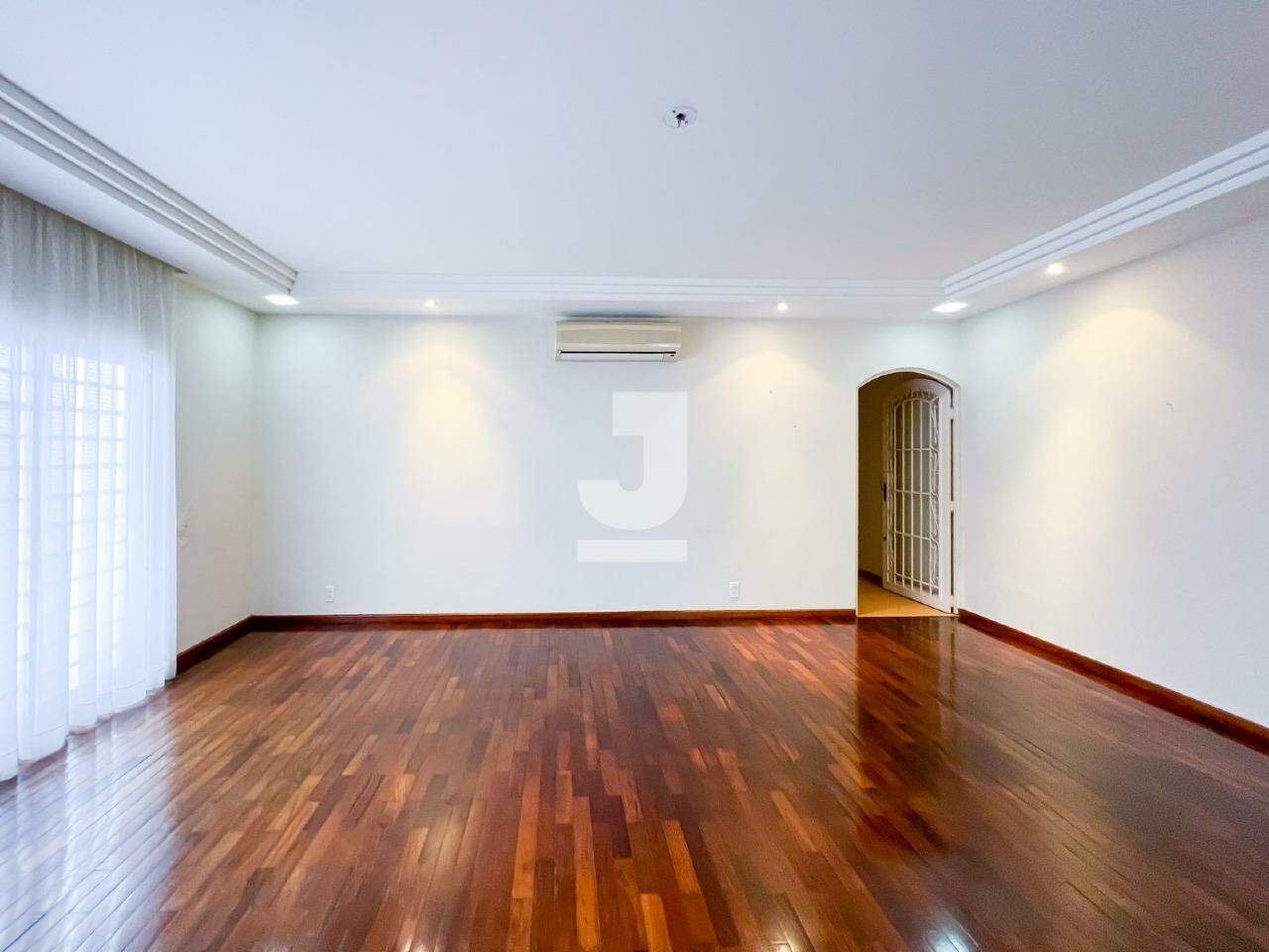 Casa à venda com 4 quartos, 317m² - Foto 4