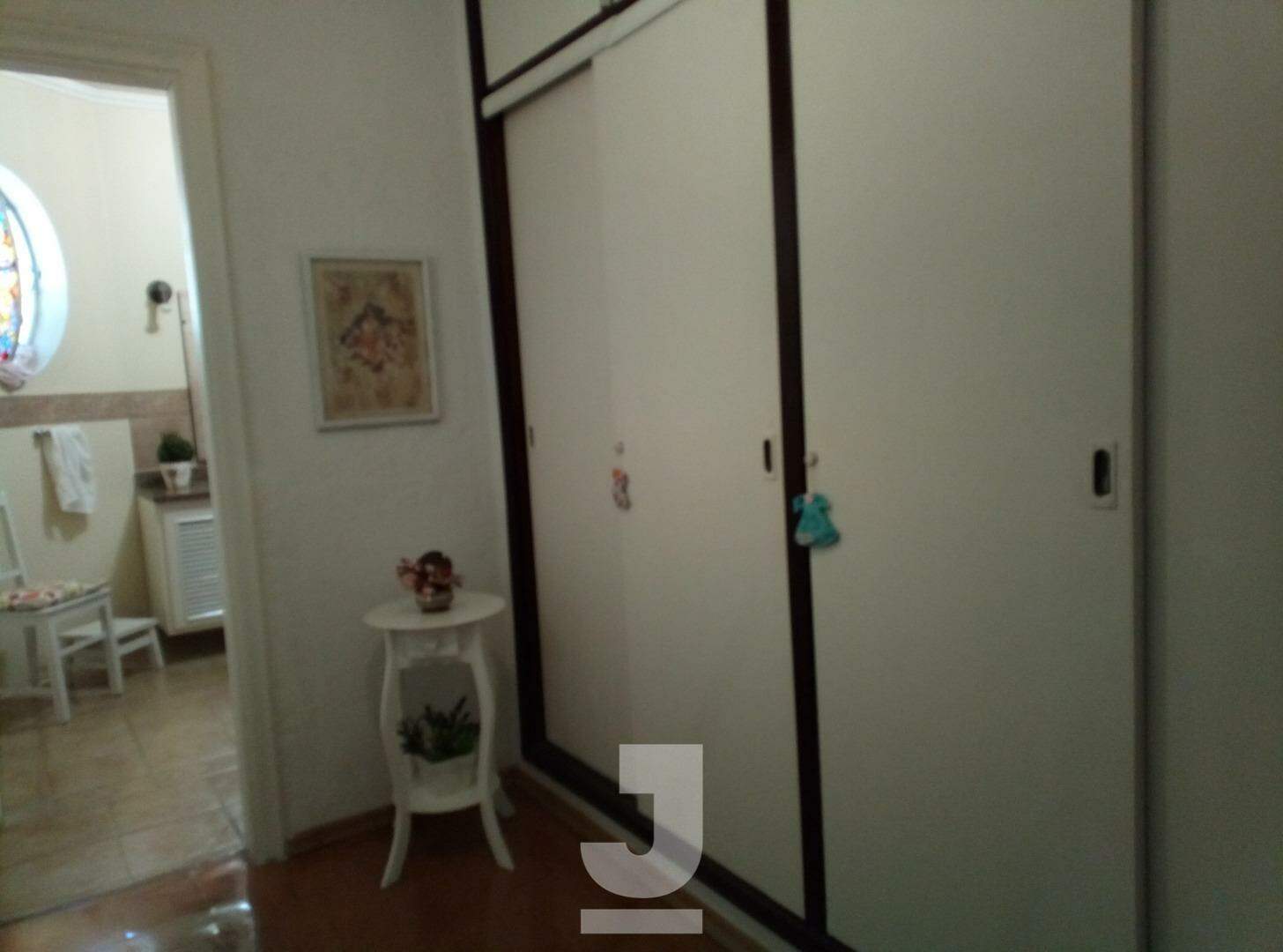 Casa à venda com 4 quartos, 380m² - Foto 23