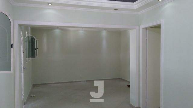 Casa à venda com 3 quartos, 100m² - Foto 2