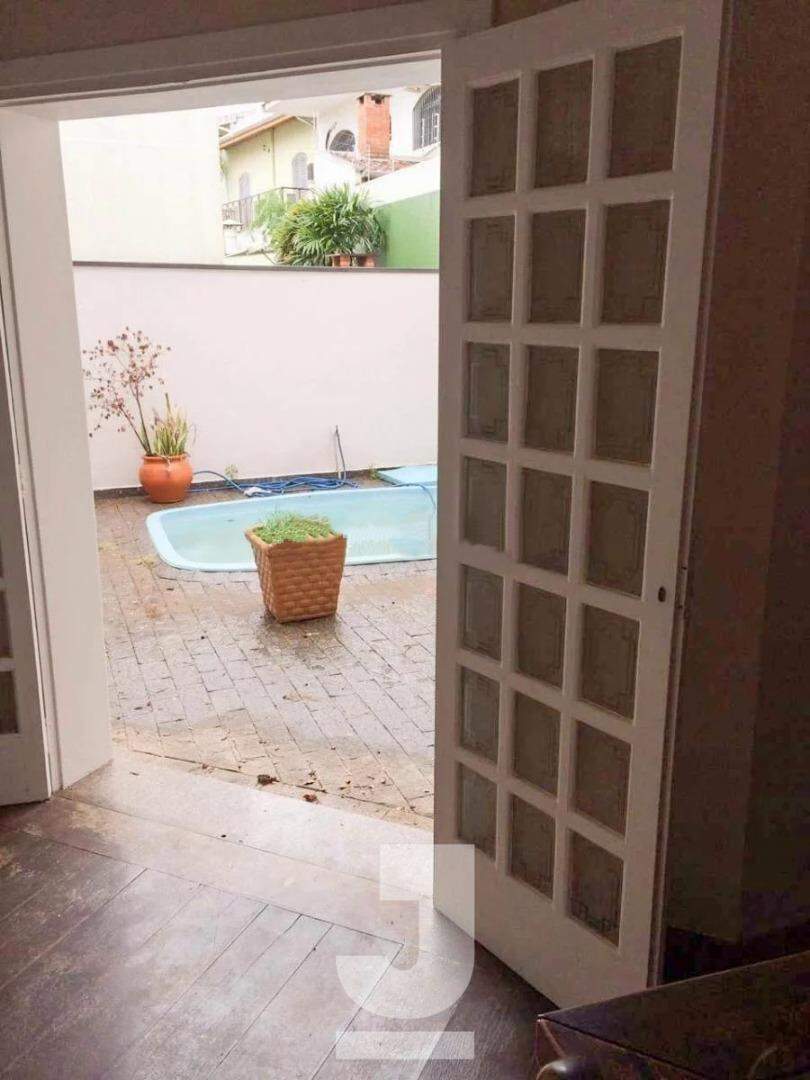 Casa à venda com 3 quartos, 230m² - Foto 15