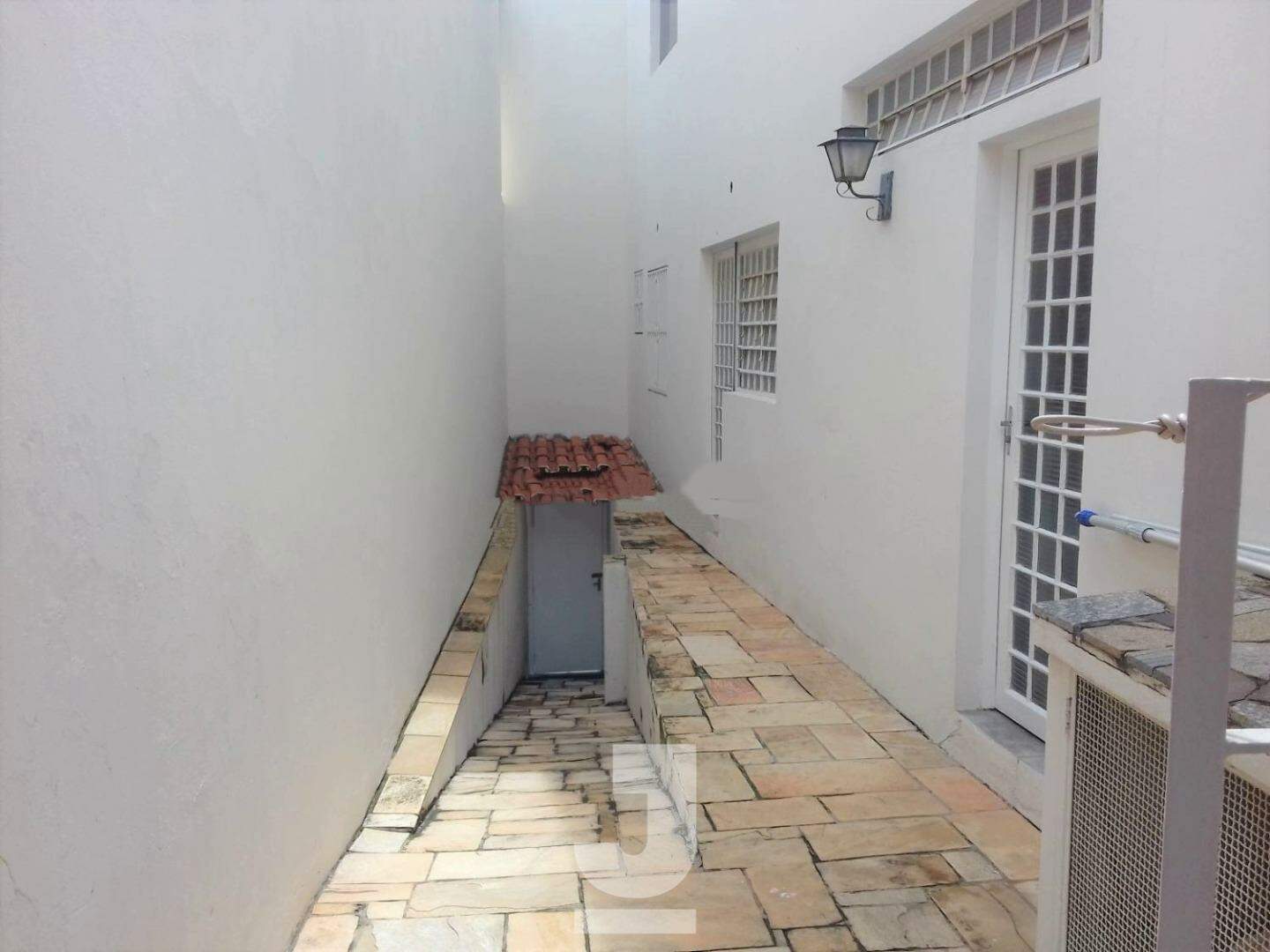 Casa à venda com 4 quartos, 450m² - Foto 37