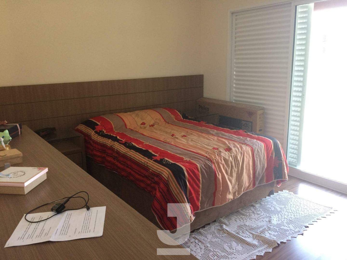 Casa de Condomínio à venda com 3 quartos, 210m² - Foto 18