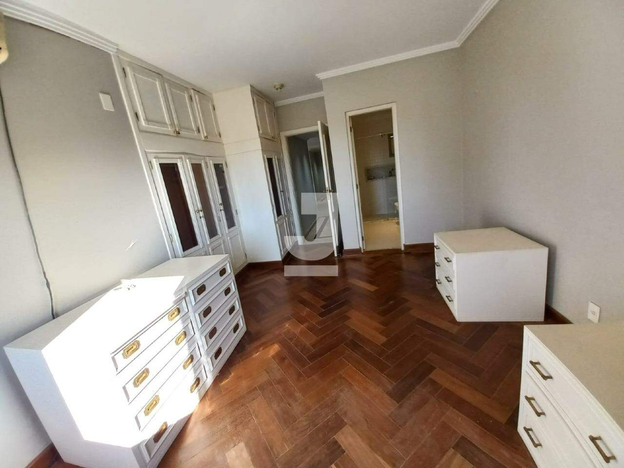 Apartamento à venda com 5 quartos, 400m² - Foto 25