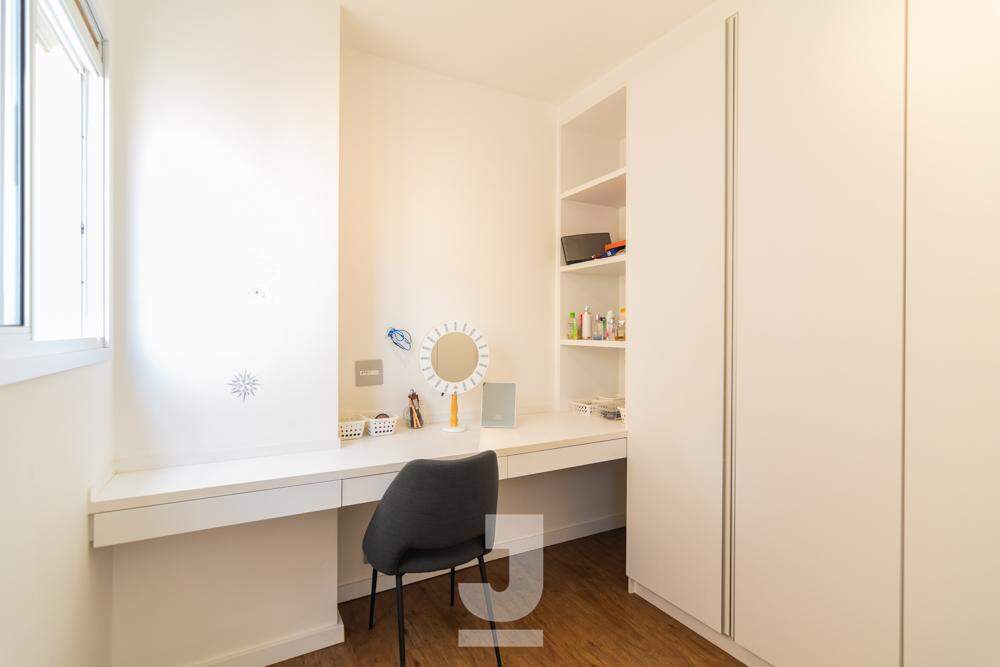 Apartamento à venda com 4 quartos, 220m² - Foto 27