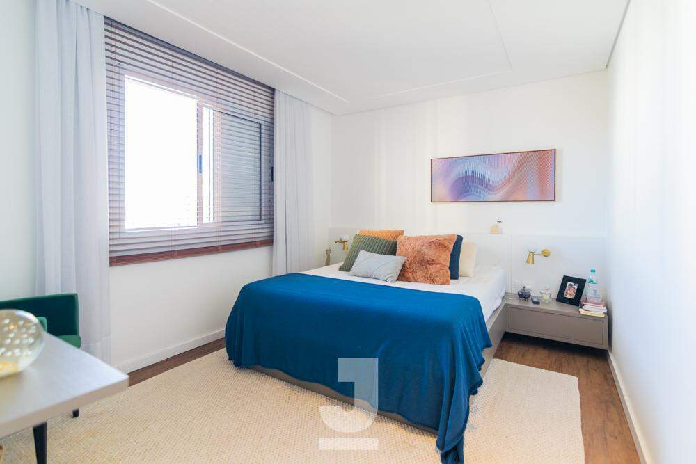 Apartamento à venda com 4 quartos, 220m² - Foto 26