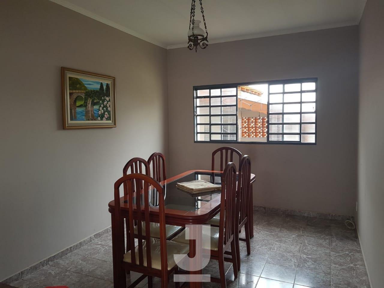 Casa à venda com 3 quartos, 250m² - Foto 7