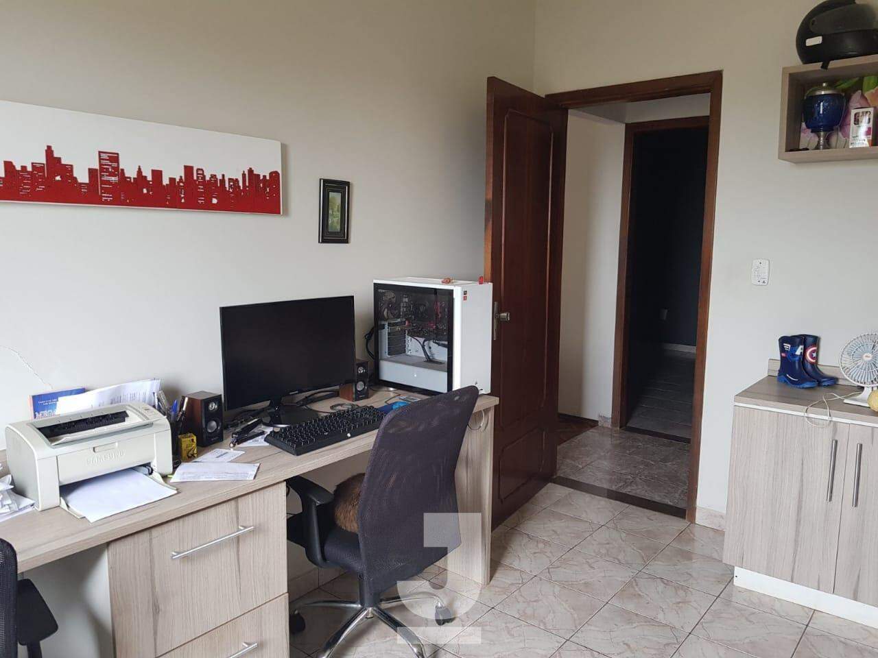 Casa à venda com 3 quartos, 250m² - Foto 15