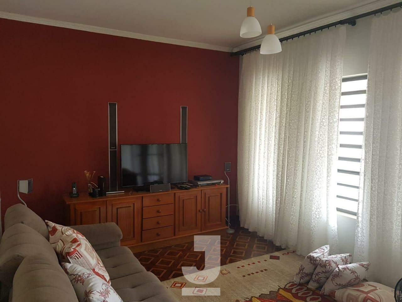 Casa à venda com 3 quartos, 250m² - Foto 6