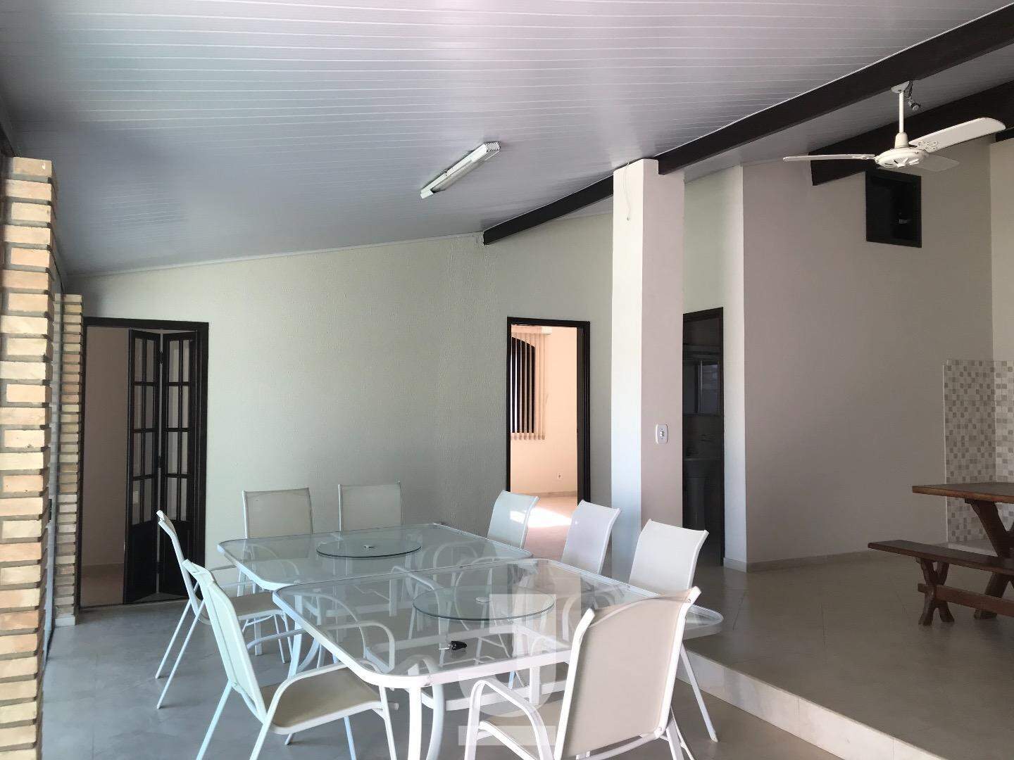 Casa de Condomínio à venda com 3 quartos, 400m² - Foto 18