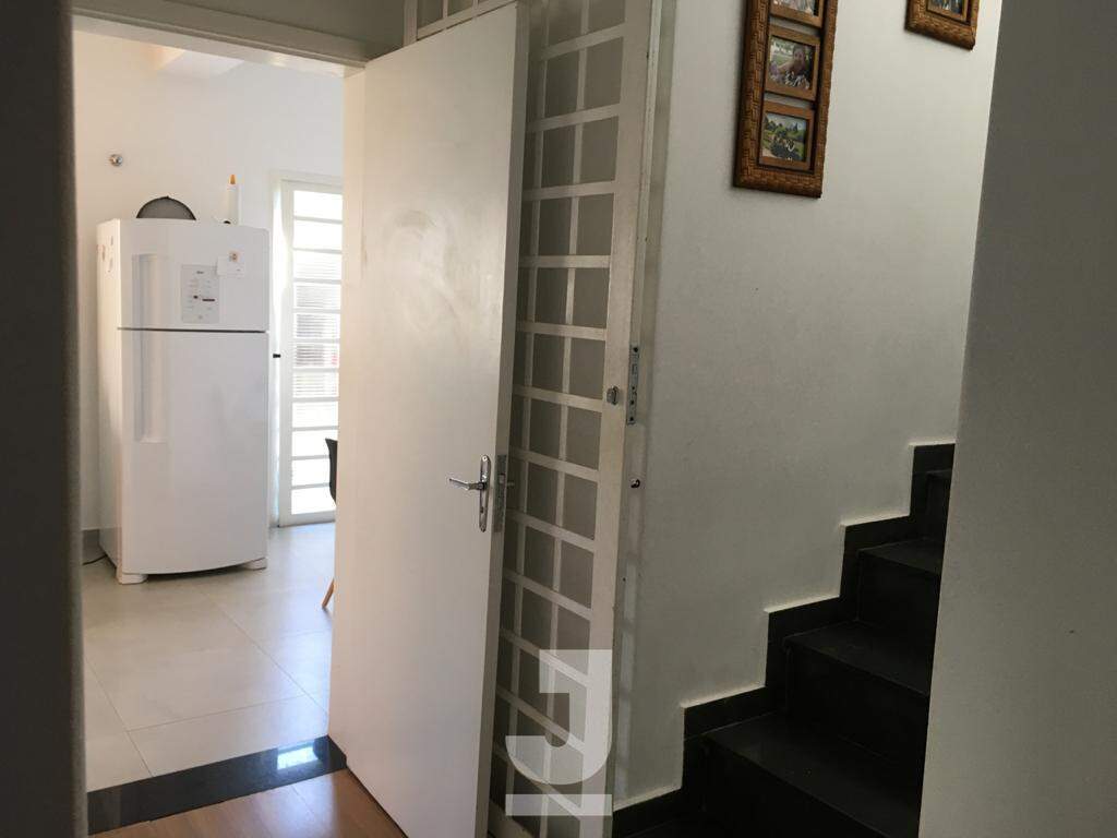 Casa à venda com 3 quartos, 250m² - Foto 10