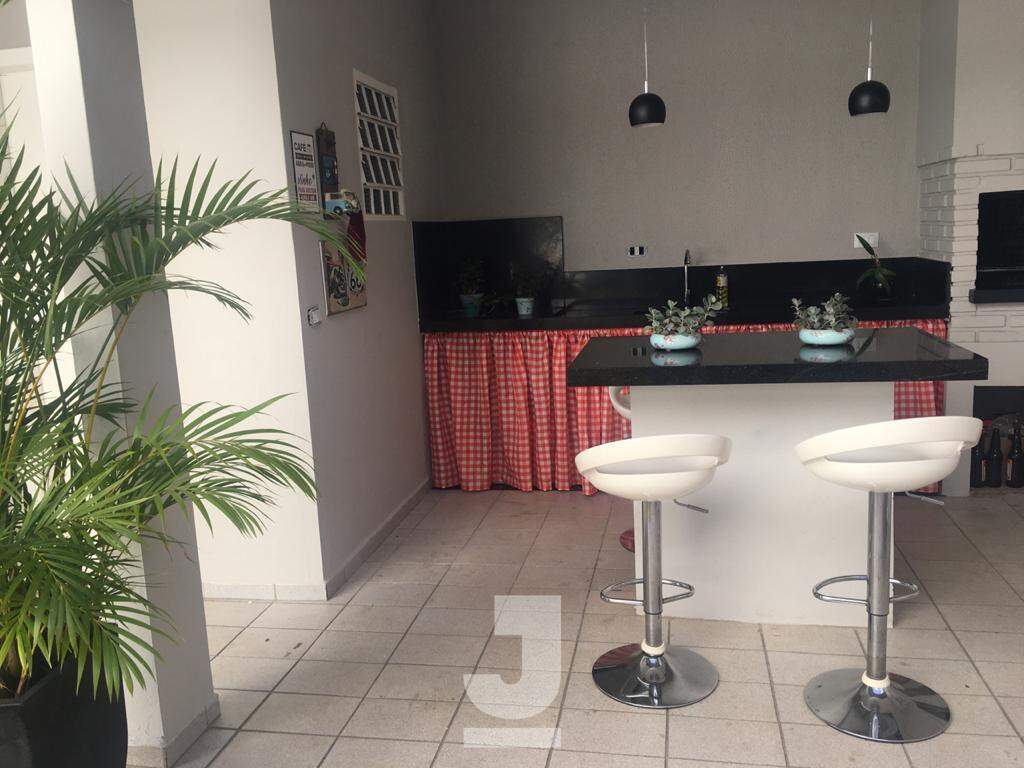 Casa à venda com 3 quartos, 250m² - Foto 15