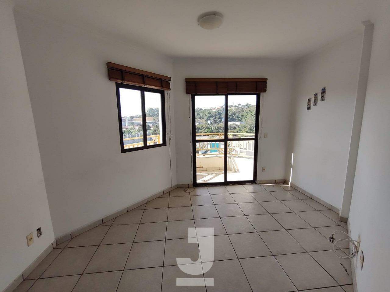 Apartamento à venda com 2 quartos, 78m² - Foto 4