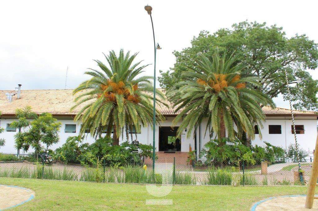 Casa de Condomínio à venda com 6 quartos, 1200m² - Foto 2