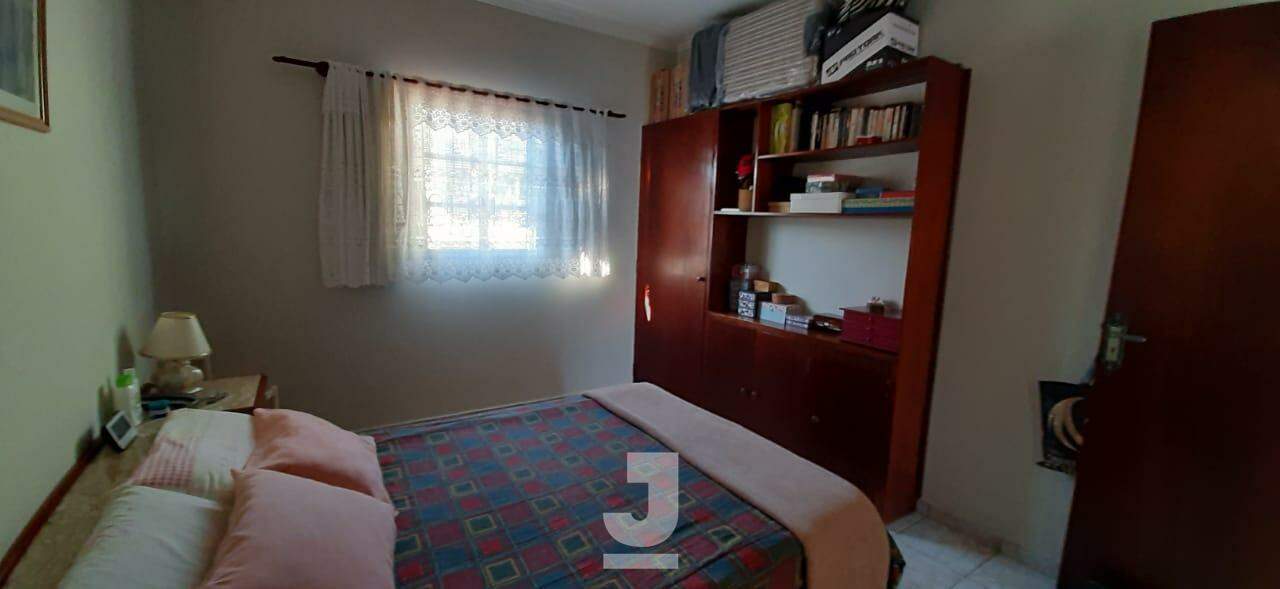 Casa à venda com 3 quartos, 140m² - Foto 4