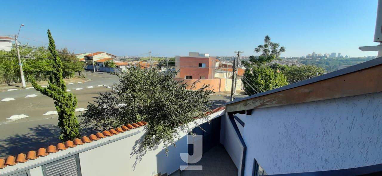 Casa à venda com 3 quartos, 140m² - Foto 2