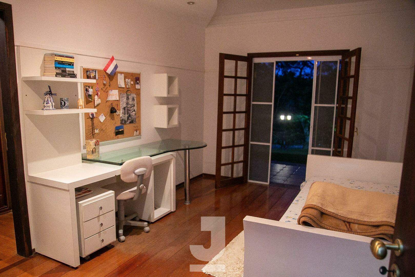 Casa de Condomínio à venda com 3 quartos, 500m² - Foto 46