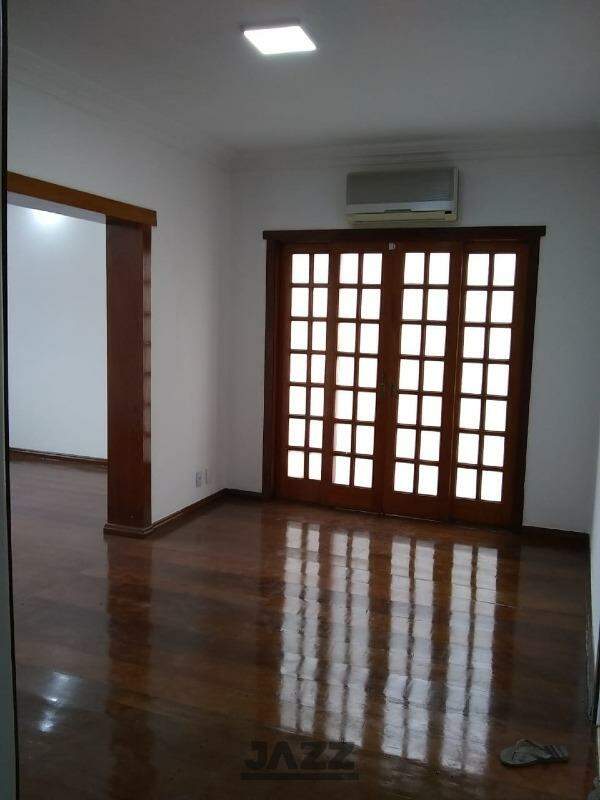 Casa à venda com 4 quartos, 219m² - Foto 2