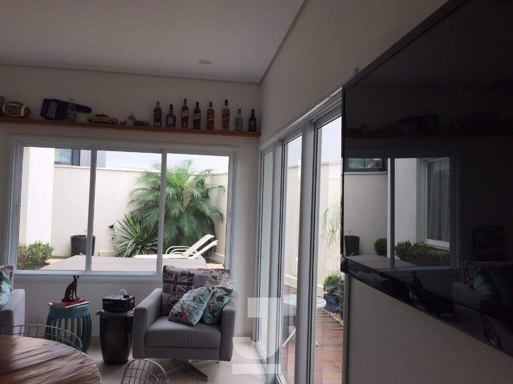 Casa de Condomínio à venda com 3 quartos, 217m² - Foto 26