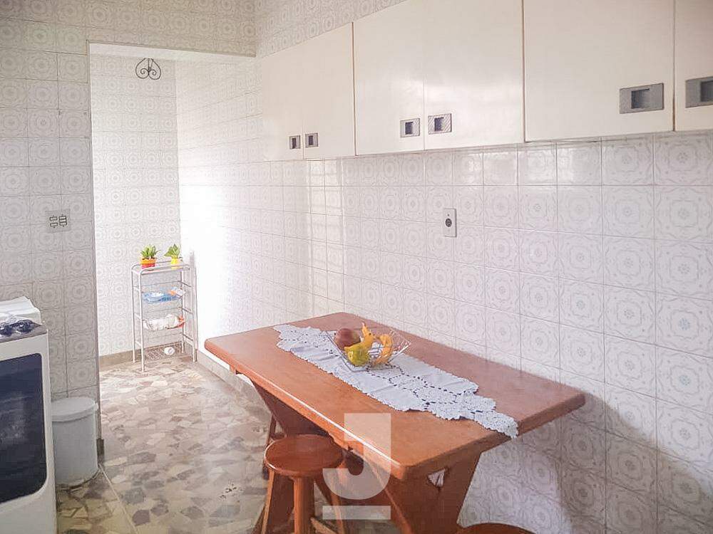 Casa à venda com 3 quartos, 191m² - Foto 17