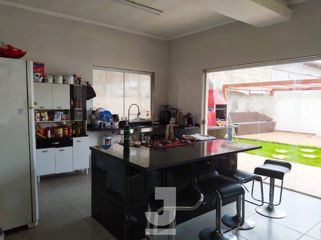 Casa de Condomínio à venda com 3 quartos, 223m² - Foto 6