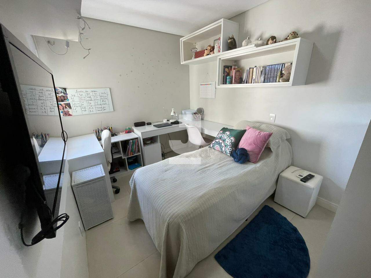 Apartamento à venda com 4 quartos, 137m² - Foto 8