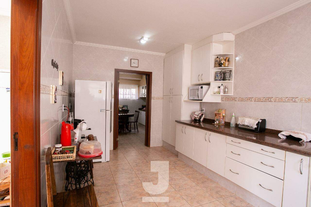 Casa à venda com 4 quartos, 610m² - Foto 18