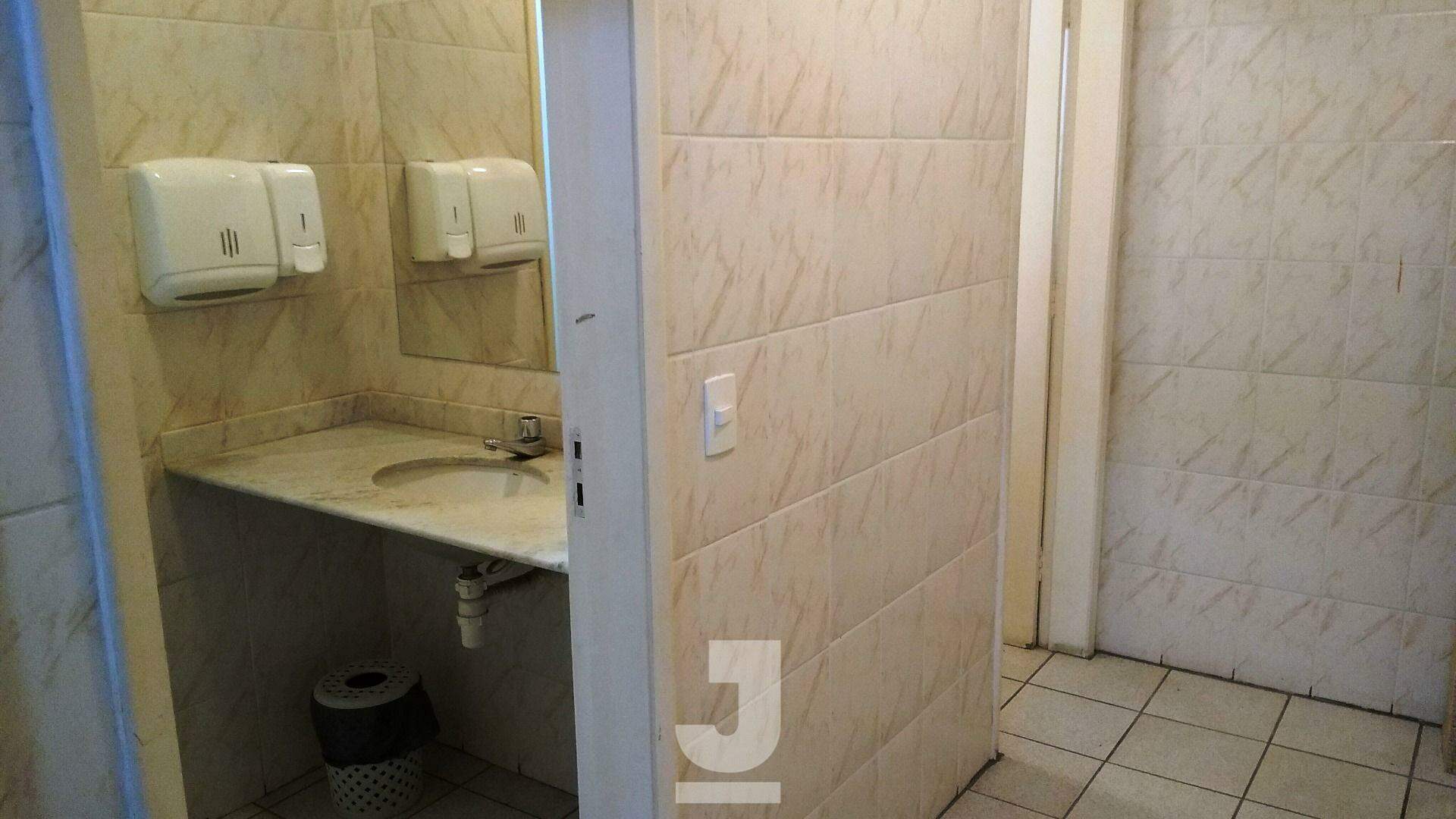 Apartamento à venda com 2 quartos, 70m² - Foto 32