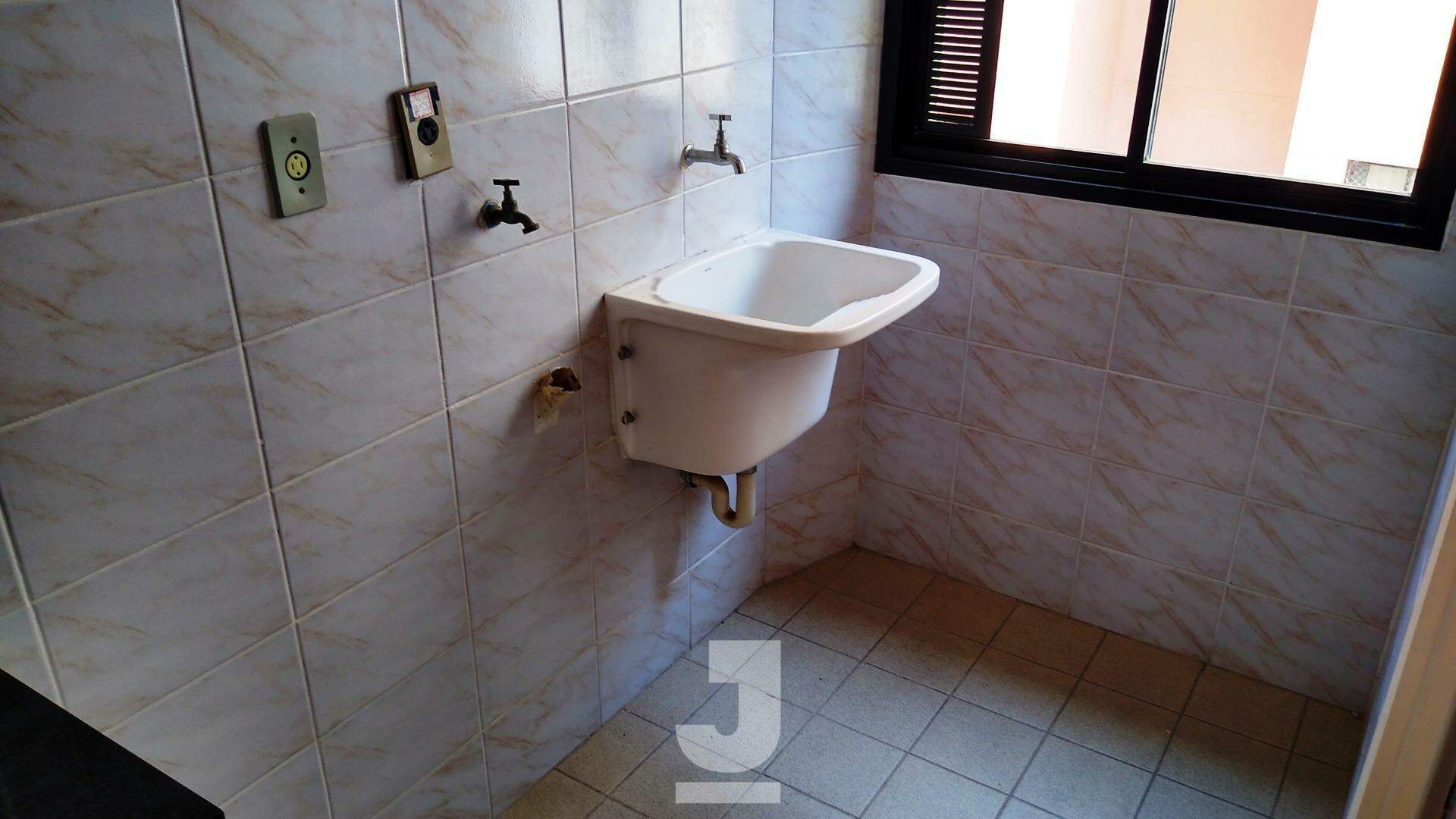 Apartamento à venda com 2 quartos, 70m² - Foto 7