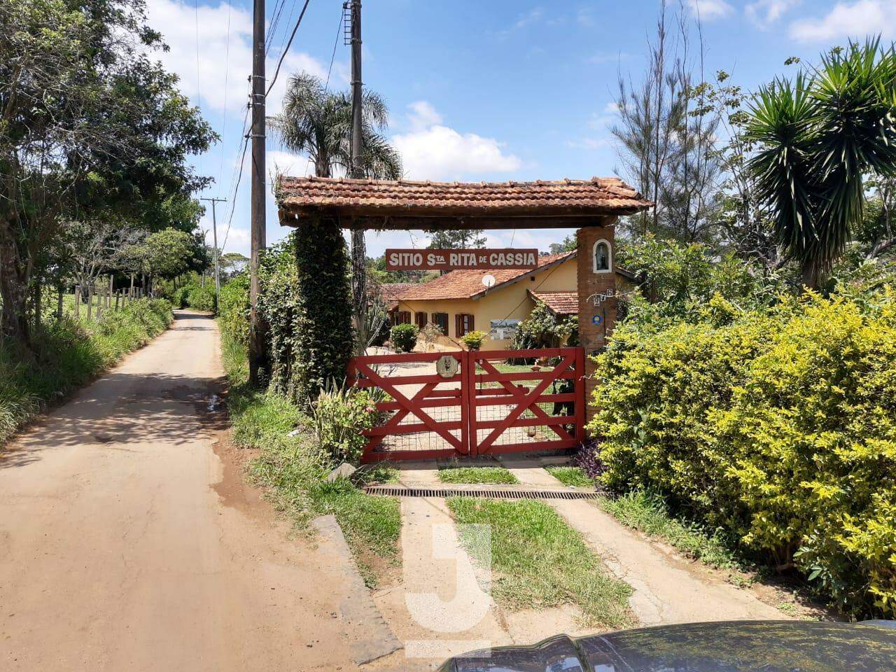 Fazenda à venda com 2 quartos, 950m² - Foto 1