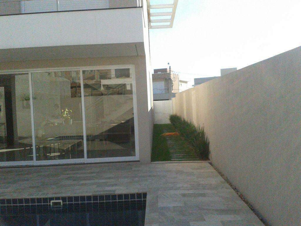 Casa de Condomínio à venda com 4 quartos, 290m² - Foto 15