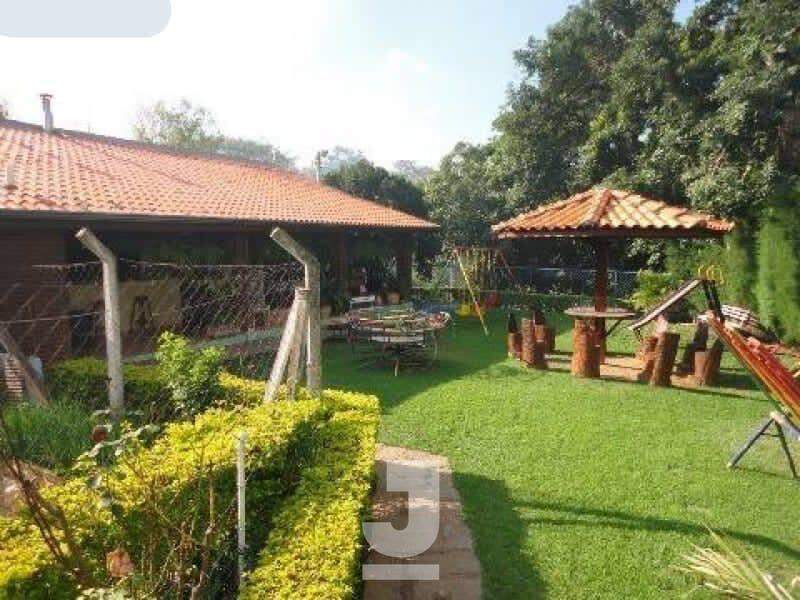 Fazenda à venda com 3 quartos, 531m² - Foto 1