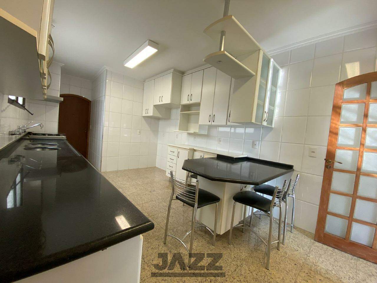 Apartamento à venda com 3 quartos, 204m² - Foto 24