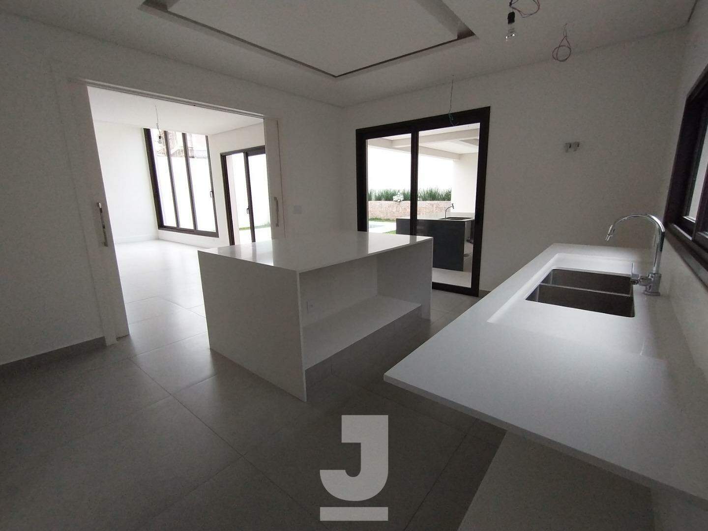 Casa de Condomínio à venda com 4 quartos, 353m² - Foto 7