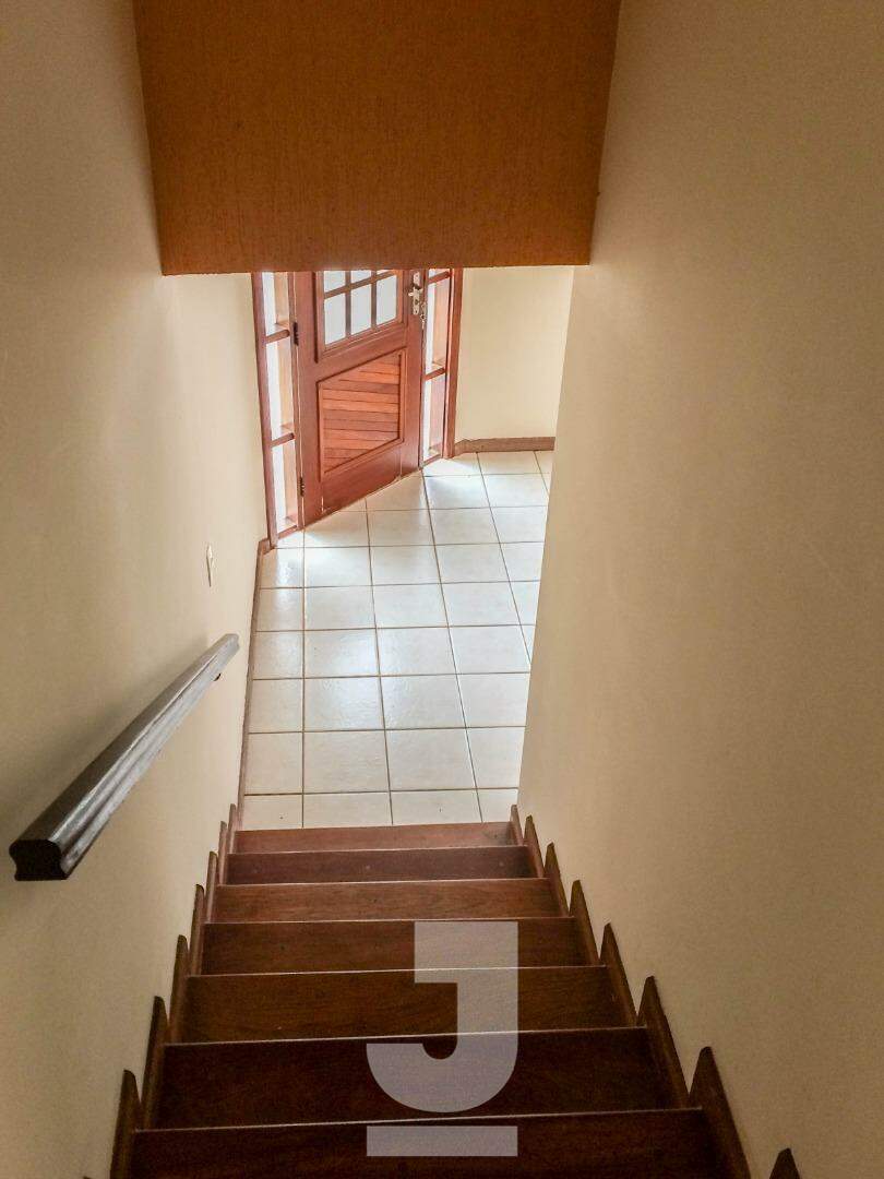 Casa de Condomínio à venda com 3 quartos, 205m² - Foto 31