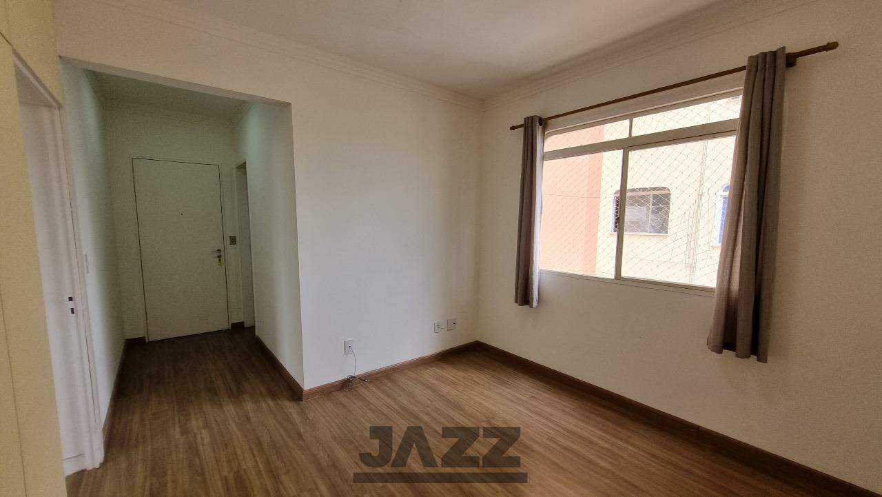 Apartamento à venda com 1 quarto, 50m² - Foto 2