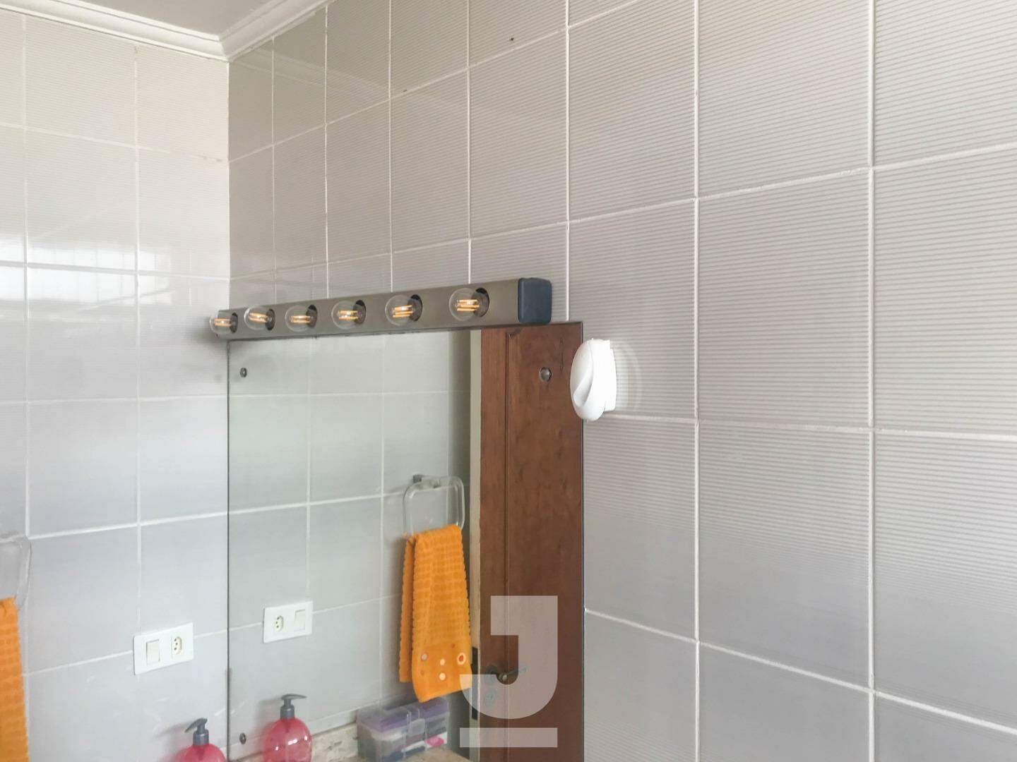 Casa à venda com 3 quartos, 300m² - Foto 17