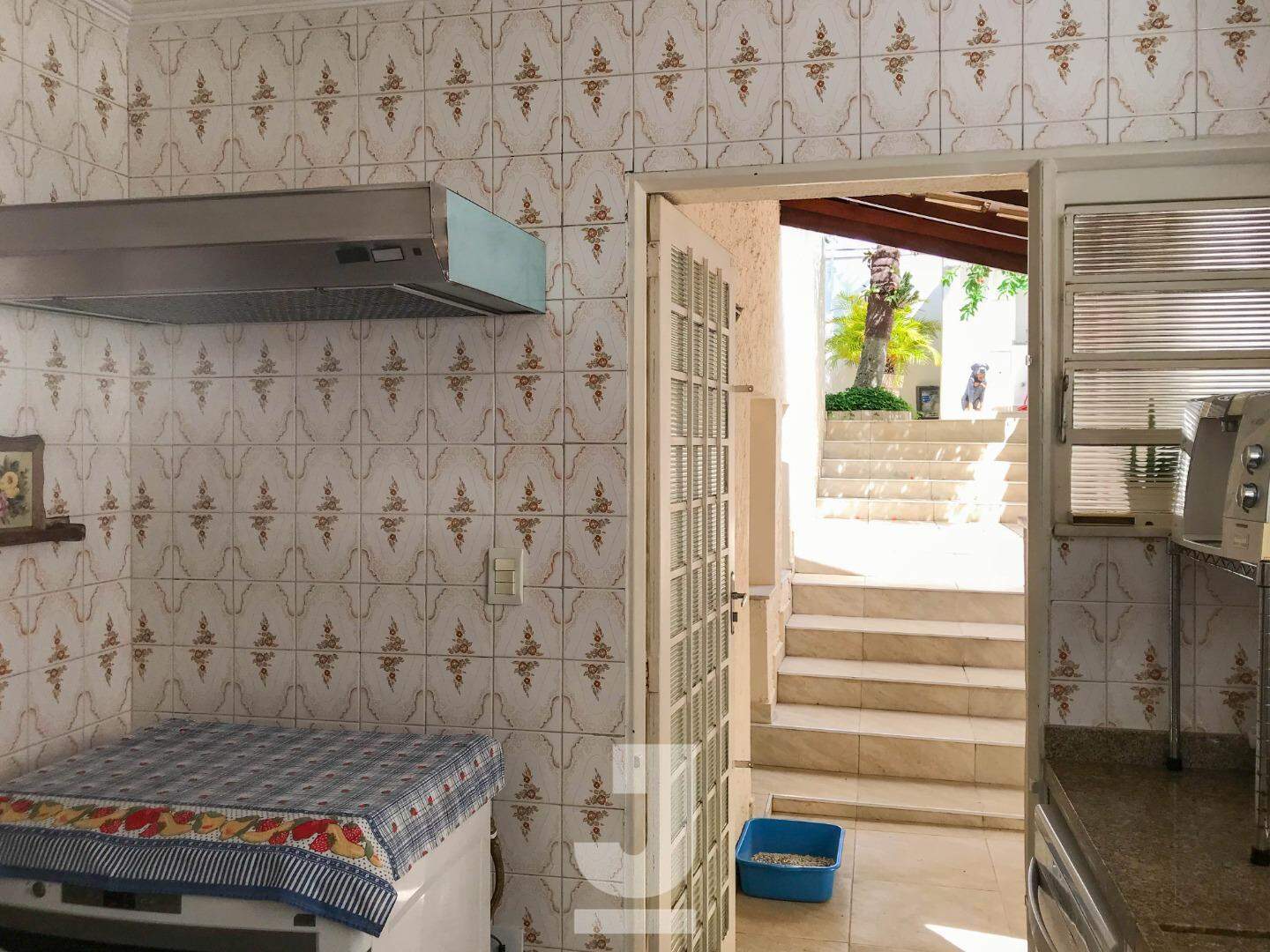 Casa à venda com 3 quartos, 300m² - Foto 30