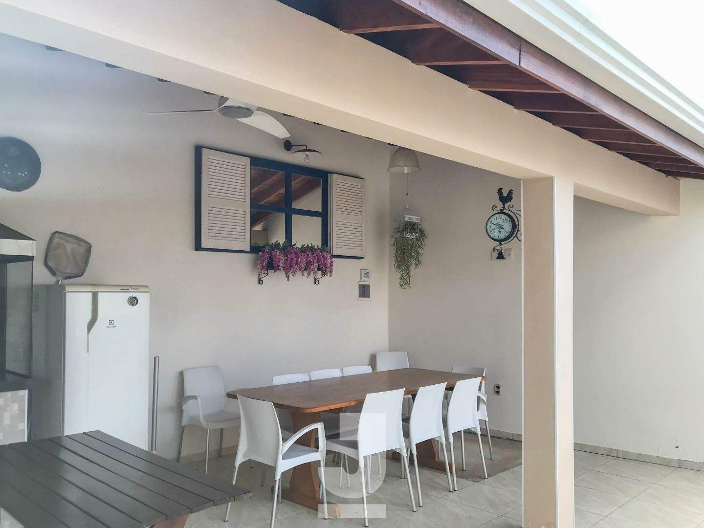 Casa à venda com 3 quartos, 300m² - Foto 42