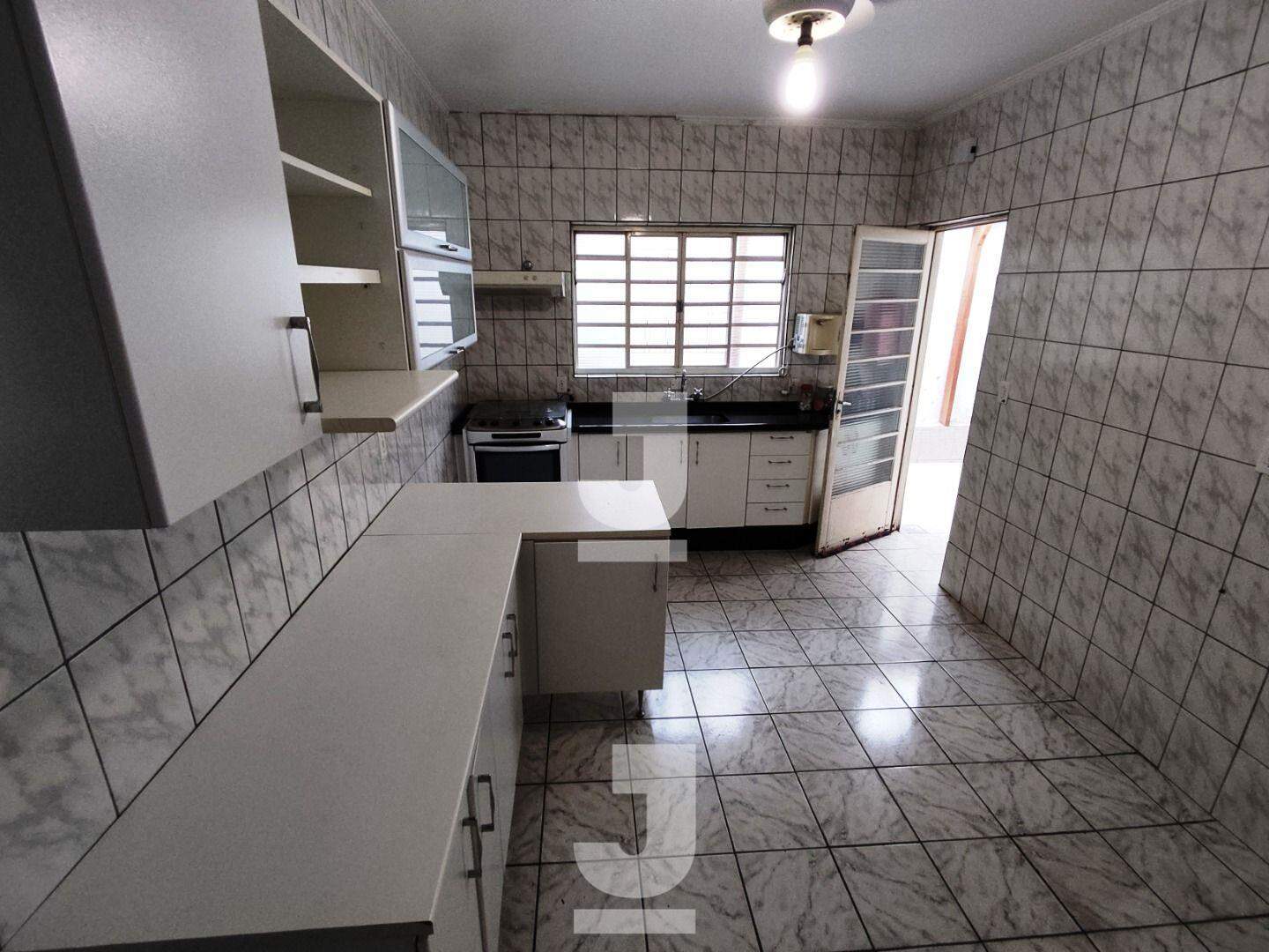 Casa à venda com 4 quartos, 120m² - Foto 9